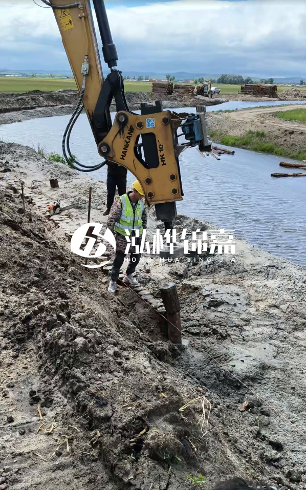 安徽打松木樁專業(yè)施工隊(duì)-松木樁打樁時(shí)需要注意哪些內(nèi)容?