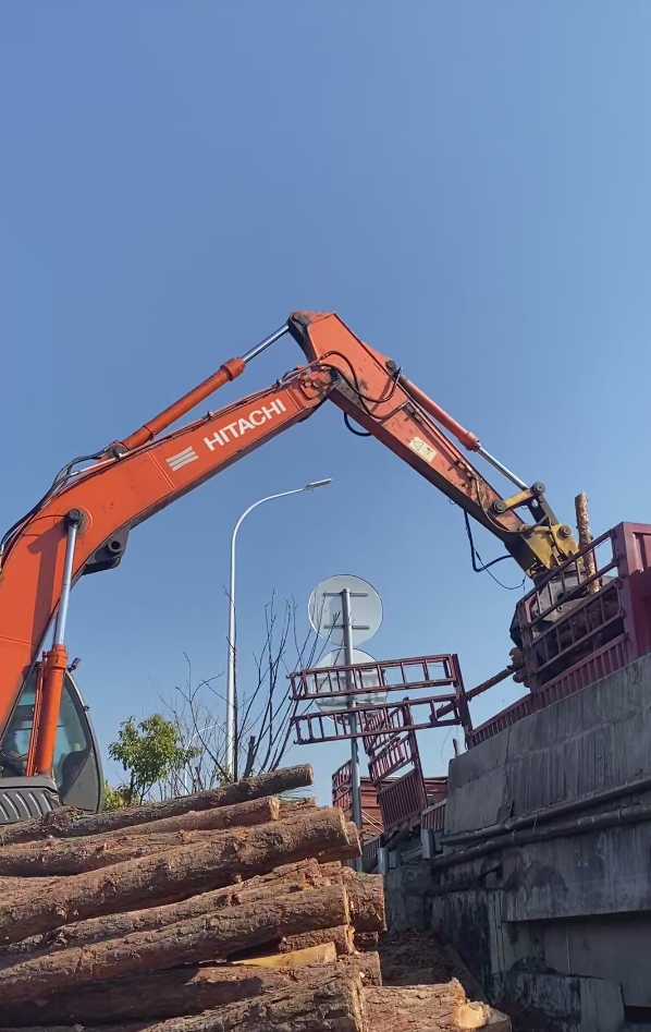 上海打松木樁專業(yè)施工-防洪松木樁施工重要性?