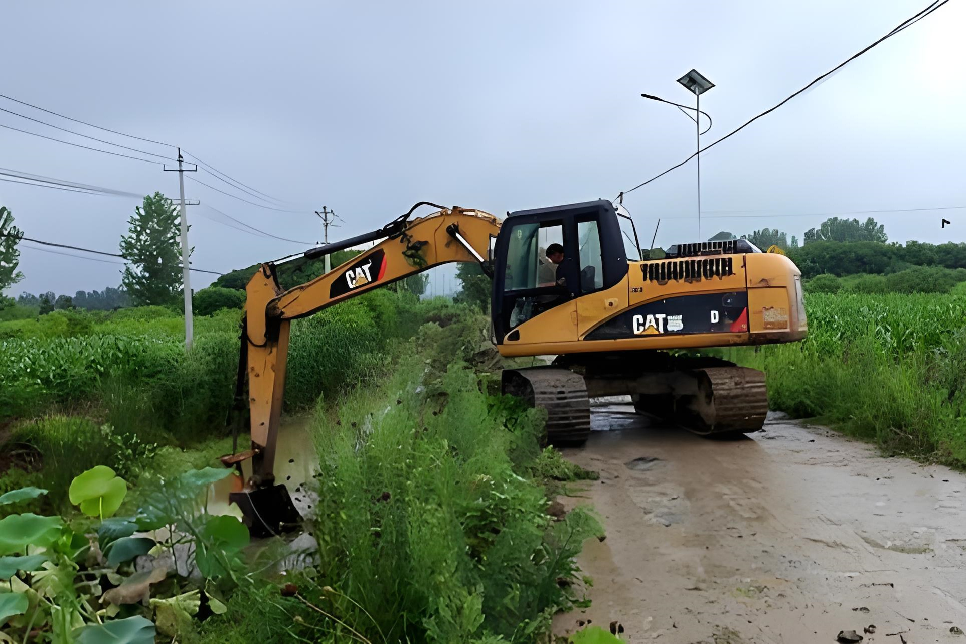 長沙水挖清淤團(tuán)隊泓樺錦嘉-沼澤地清淤費(fèi)用大概是怎樣計算的？?